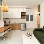 Alma & Nina Apt
