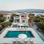 Seacrete Villas