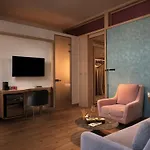 Domus Blanc Boutique Hotel