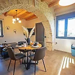 Sirena Villa