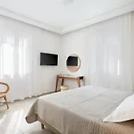 Amelia Luxury Living Mantaka