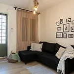 Cozy Villa Kouk