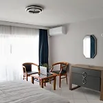 Roptron City Center Apartment