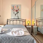 Little Central Apartment-1Min Walk From Everywhere