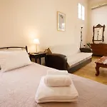 Home With Terrace In Heart Of Old Town Of Chania