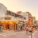Chanialiving Venetian Luxury House-Near Plaza Parking