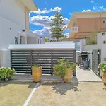 Comfy Apartment With Small Private Pool, Fiber Internet And Private Parking