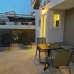 Comfy Apartment With Small Private Pool, Fiber Internet And Private Parking