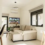 Comfy Corner Luxury Apartment