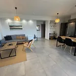Zonapartments B Sea View- City Center