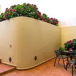 Dictamus Apartment
