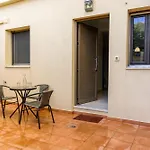 Dictamus Apartment