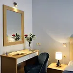 New Apartment Near The Beach.