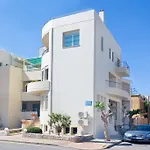 Evelyn\'S House
