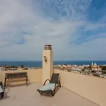 Felix Family House