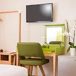 Thejoy City Suites