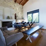 Koukouvaya Superb Penthouse