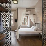 Ambassadors Residence Boutique Hotel