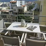 Petra\'S City Center Apartment