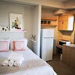 Petra\'S City Center Apartment