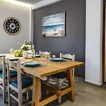 City Breeze Apartment