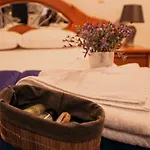 Sofita Suites