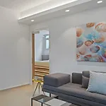 Elvina City House