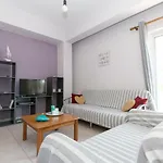 Georgia\'S Sunny Central Apartment Kim3