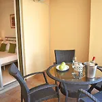 Karma Apartment - Next To Sandy Beach