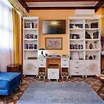 Sali Chelidonaki Boutique Suite