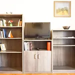 Sunny City Center Apartment