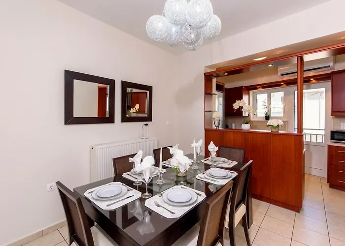Voula\'S Place