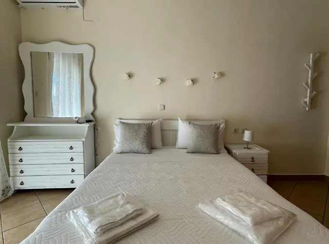 Ouranias Guesthouse