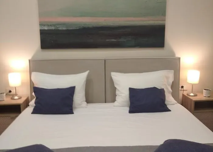 Marinos Suites
