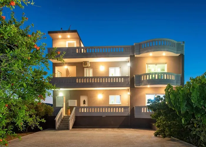 Majestic Villa