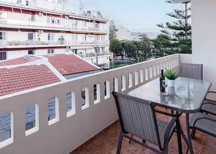 Nostos Central Apartment