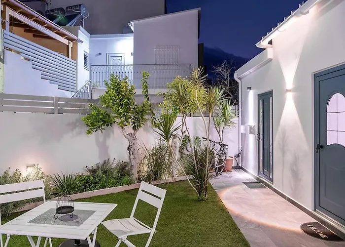 M City Apartments, Garden 2