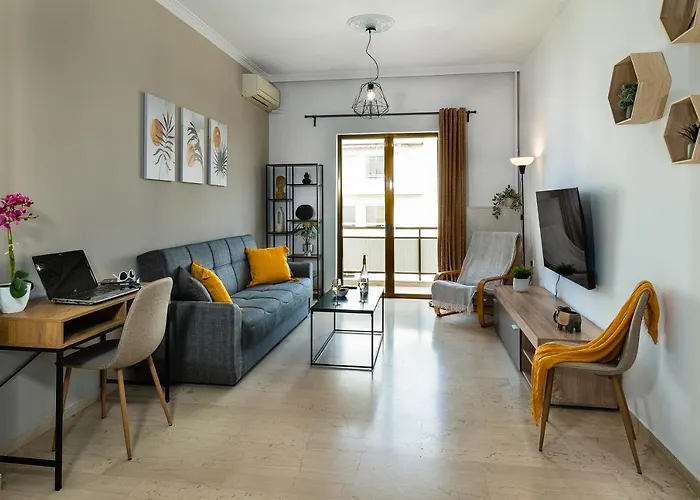 Central Apt. With Parking - 3 Min From Old Port
