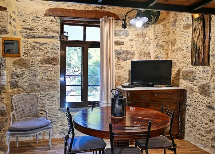 Pefkopetro Loft
