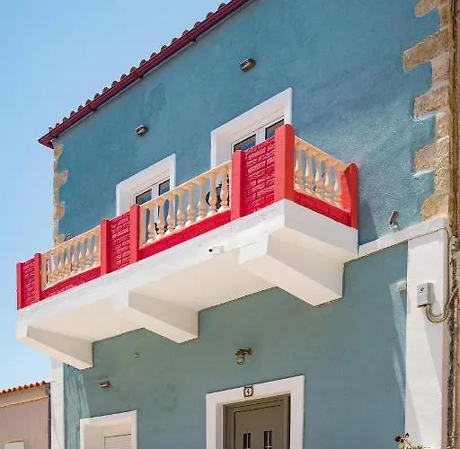 Teacher\'S House Traditional Maisonette Luxurious Renovated Near Beach And City Center