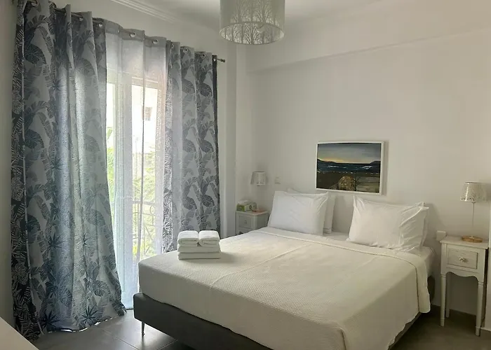 Haroula\'S Central Apartment