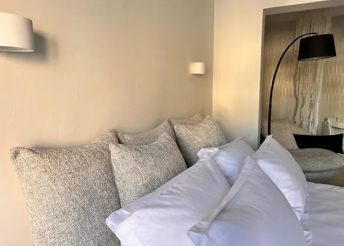 Perla Coco Jacuzzi Suites