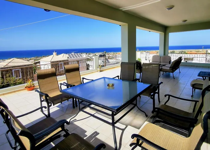 Scenic Seaview Apartment For Families & Groups