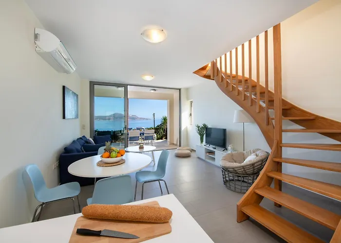 Ashlin Seaside Luxury Apartment