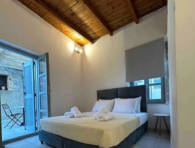 Casa Di Sarpaki