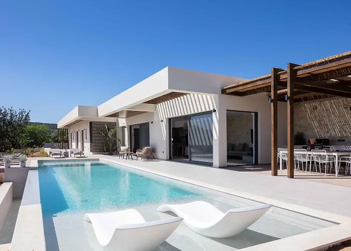 Villa Aglaea I Saltwater Pool & Amazing Seaview!