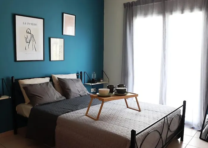 Down Town Apartment 27A