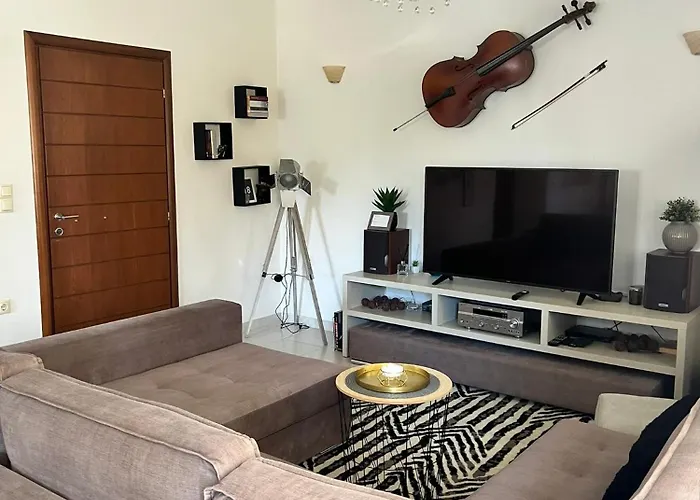 Zoi\'S Apartment