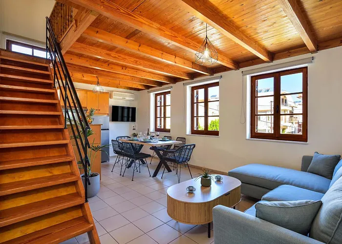 Old Town Loft With Sea View Roof Terrace And Private Parking