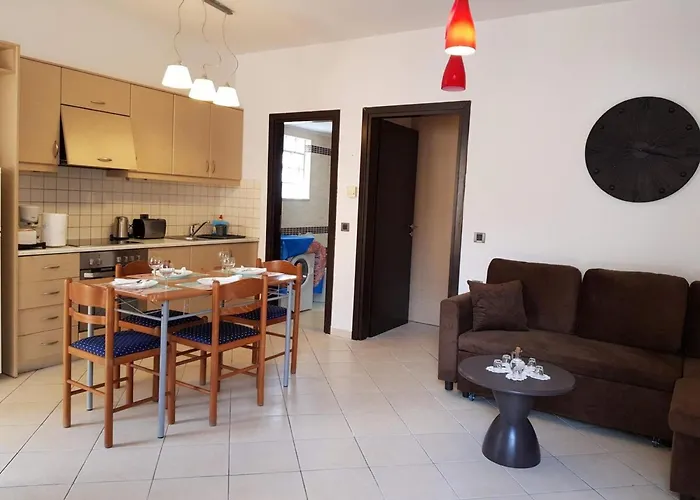 Ilia\'S Apt In Chania